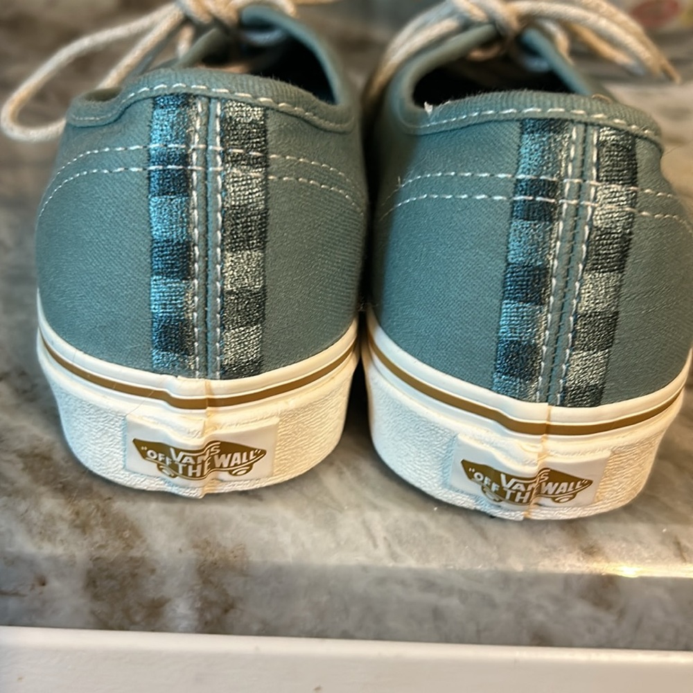 New Without Box Vans-Unisex Classic Design Sneake… - image 4